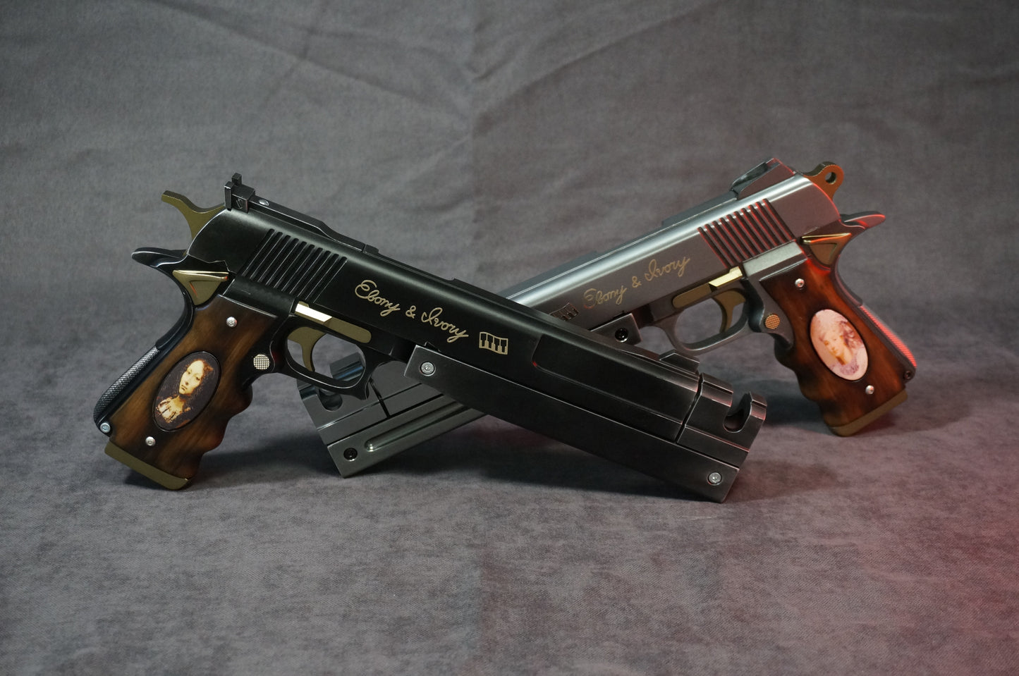 Ebony & Ivory DMC5 cosplay prop replica guns